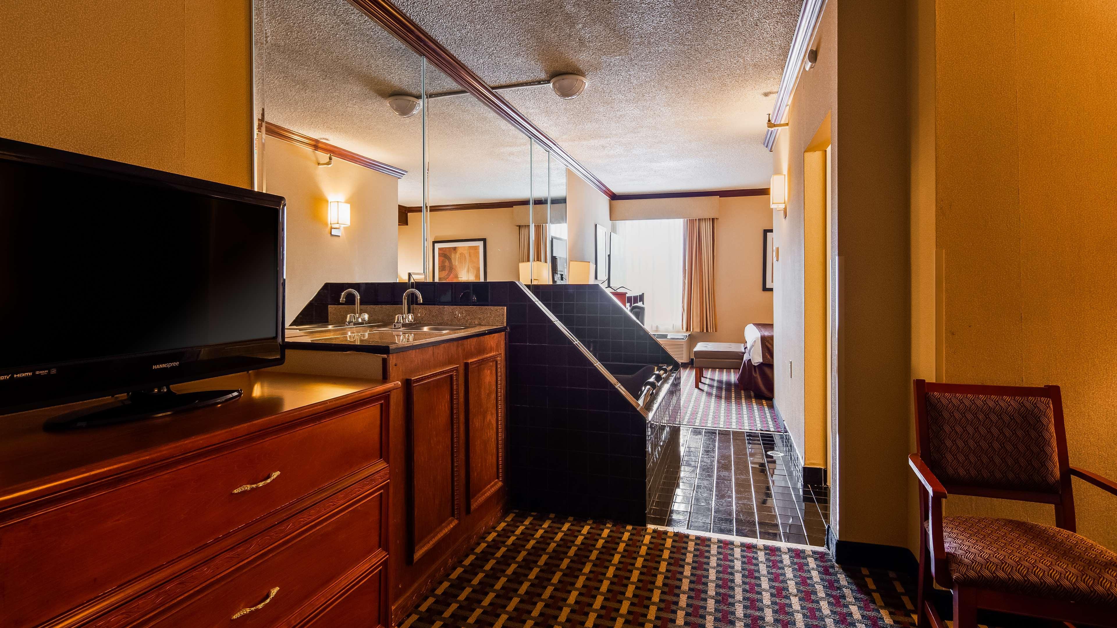 Western Washington Hotel 3*