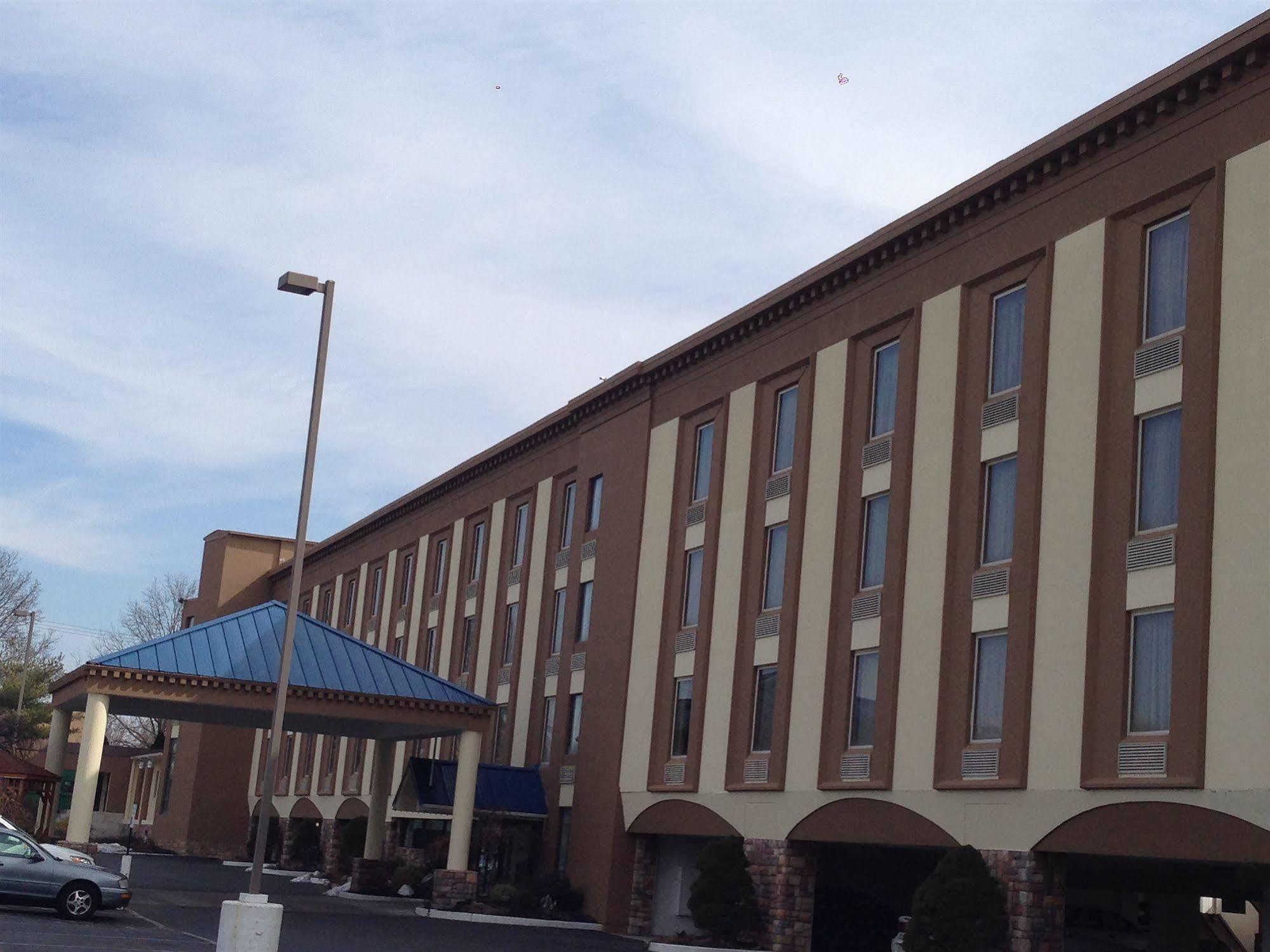 Hotel Western Washington Fort Washington